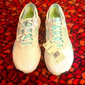 Brand new Reebok HiiT TR shoes